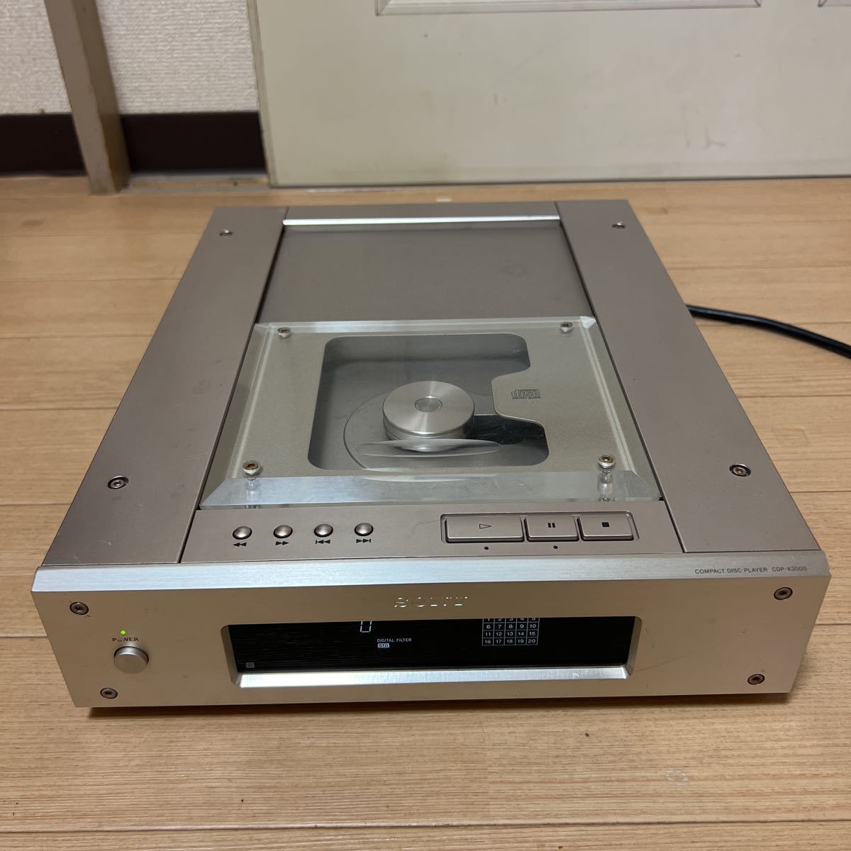 SONYセレブリティ（ジャンク） SONY CDプレーヤー CDP-X3000 ジャンク