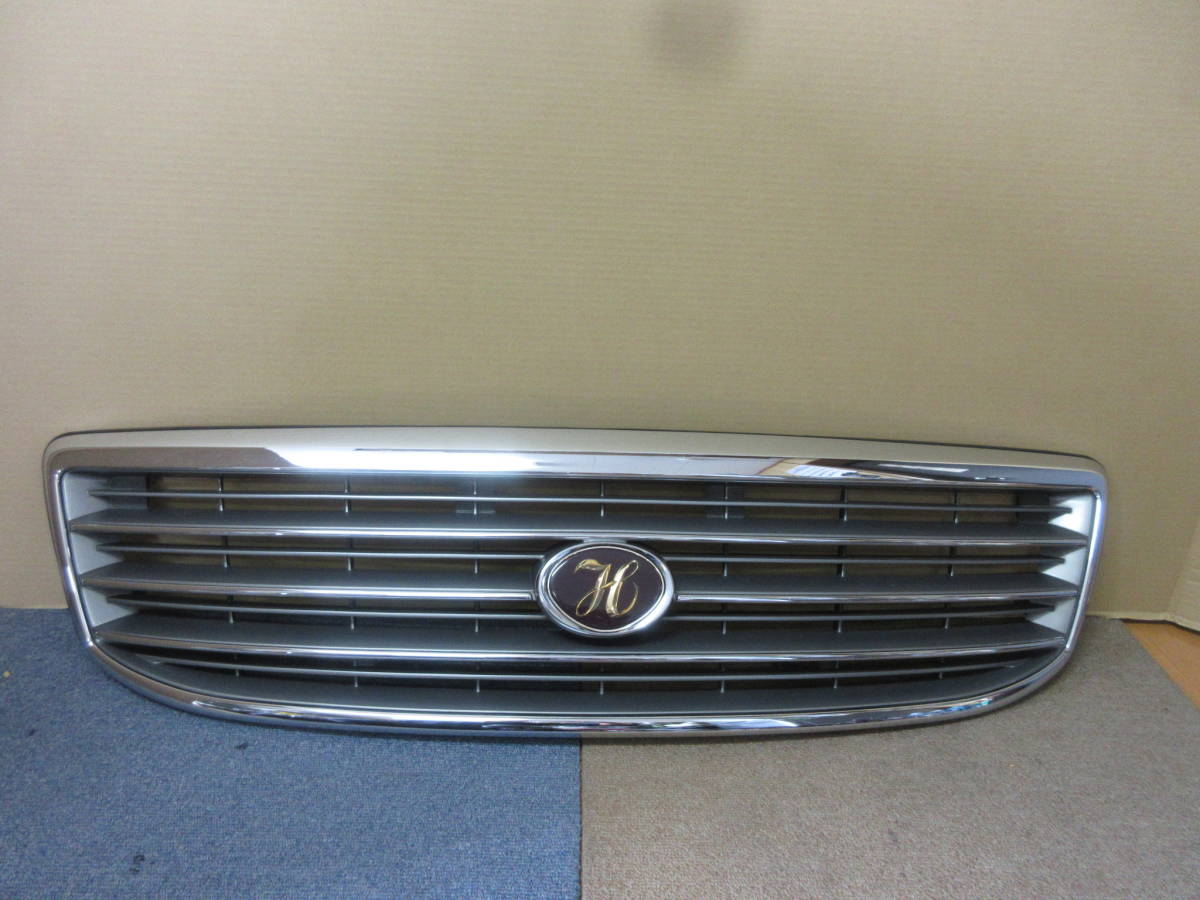 RZH101　ハイエースワゴン　純正グリル　最終型　100系　ハイエース　ラジエターグリル