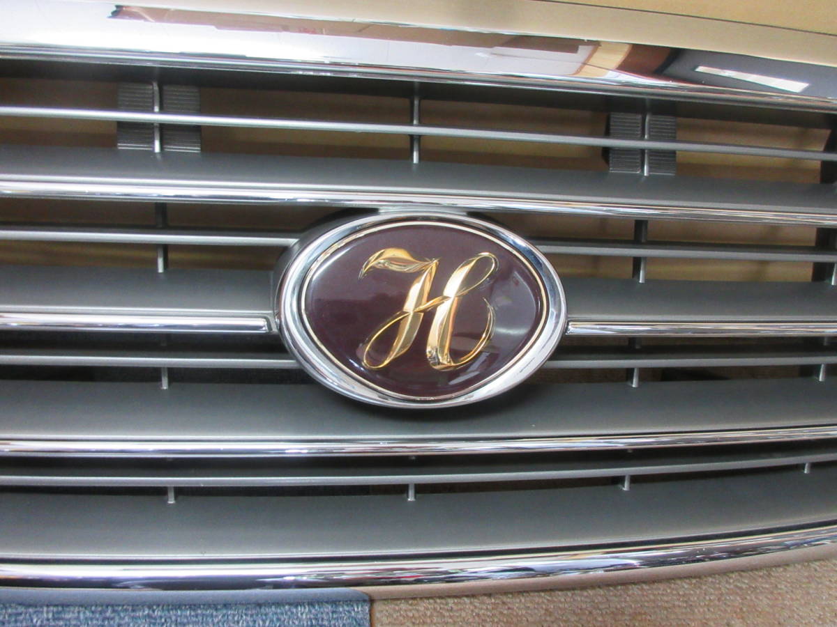 RZH101　ハイエースワゴン　純正グリル　最終型　100系　ハイエース　ラジエターグリル