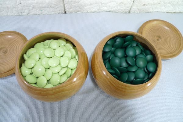 未使用品？ 美栄 碁笥＆碁石セット 珍しいグリーンの碁石 SKN-5774