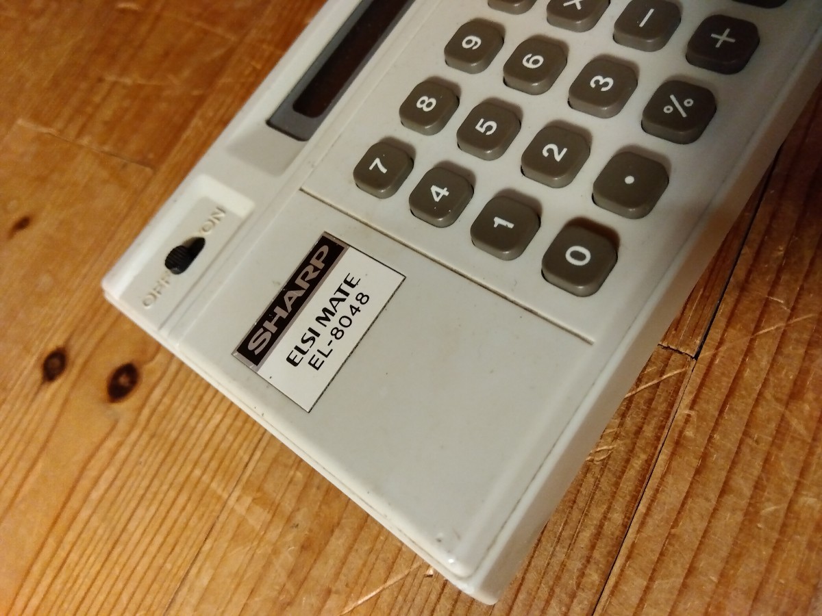 珍品】昭和レトロな算盤付き電卓/シャープのソロカル、完動品 珍品】昭和レトロな算盤付き電卓/シャープのソロカル、完動品