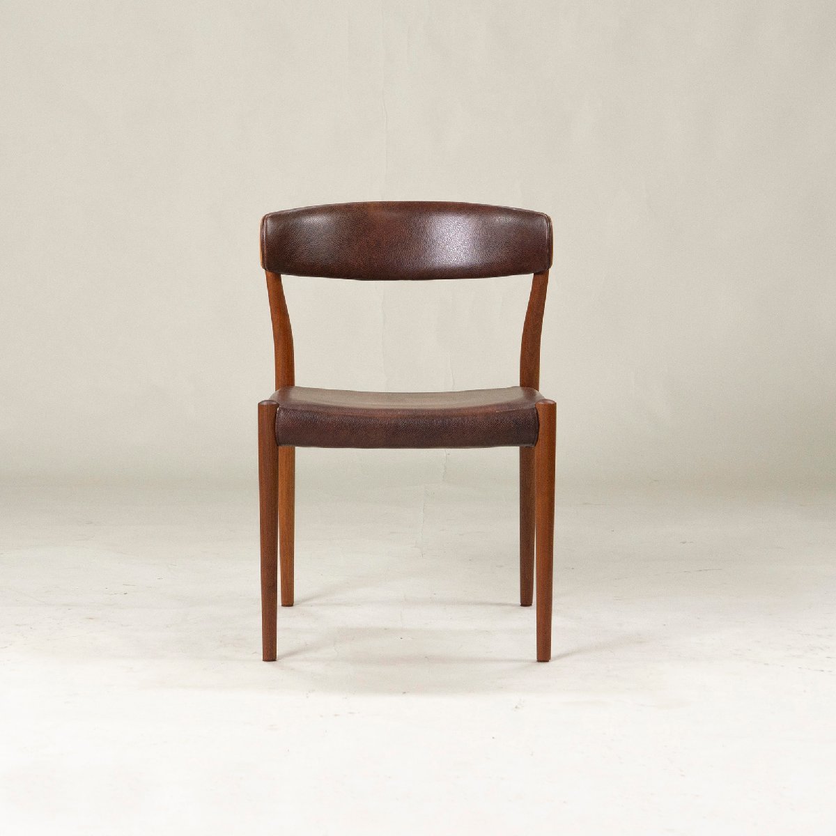 リッツウェル ダイニングチェア ウォールナット オイル仕上げ 本革