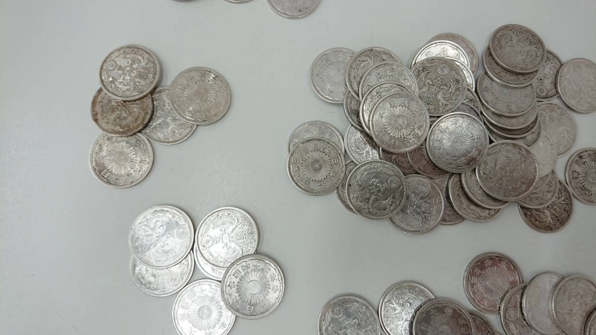 小型50銭銀貨 131枚 大正 昭和 銀貨 古銭 【公式通販】