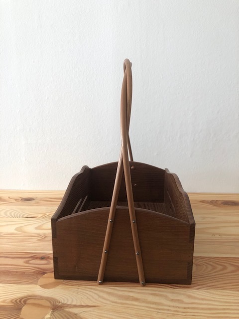 【茶道具】 桑　手付莨盆＊煙草盆＊表完作＊美品＊懐石道具 茶道具 莨盆（煙草盆・たばこぼん） 長四方 田楽 桑色手付莨盆 鵬雲斎好