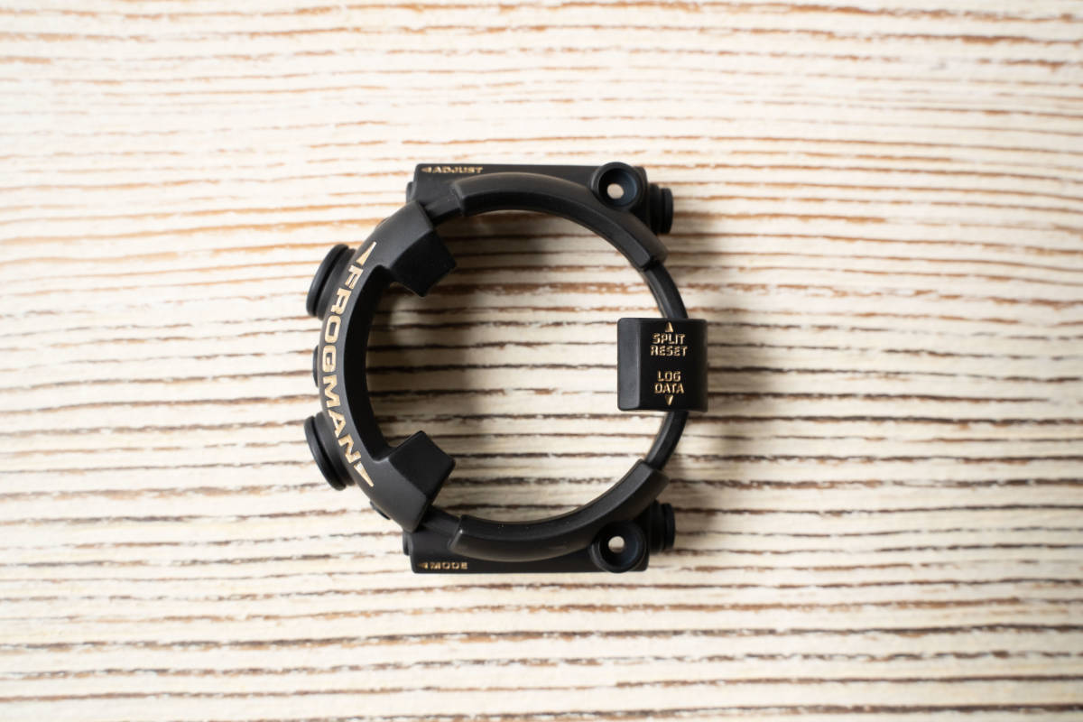 美品 G-SHOCK フロッグマン ベゼル染色カスタム金文字 DW-8201WC FROGMAN ゴールドチタン 黒金蛙 DW-8200B-9A