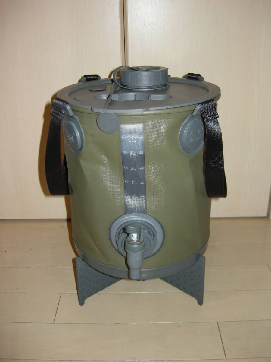 FUTURE FOX ウォータージャグ 10L 折りたたみ式 オリーブ（中古美品