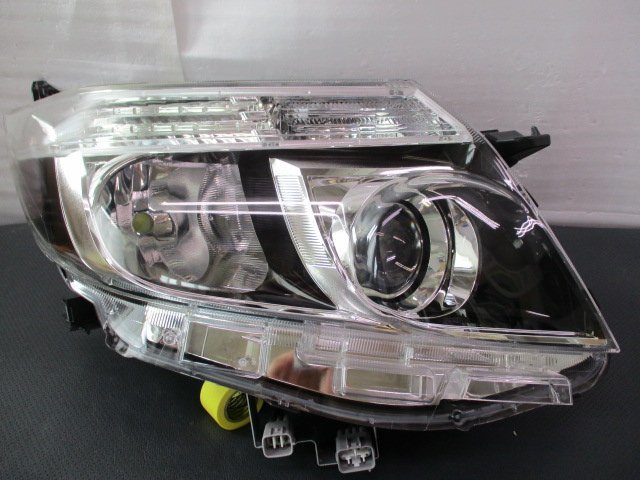 ノア G's ZRR80 右 ヘッドライト LED 刻印:G/ICHIKOH 28-227/81130