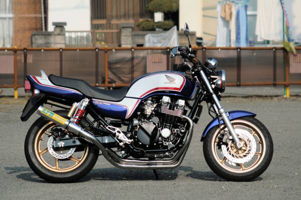 在庫有●新品★RPM★CB750●RC42★定価143000円★フルエキ/ゾースト/RPM-4in2in1/マフラー★JMCA/政府認証/公道走行OK/アールピーエム/2064 CB750 | RC42｜1992～2008年式を売る｜最新の買取相場と査定価格 マフラーRPM(アールピーエム) バイクパーツ 教習車でおなじみの隠れた名車『CB750』2024年版・平均買取価格