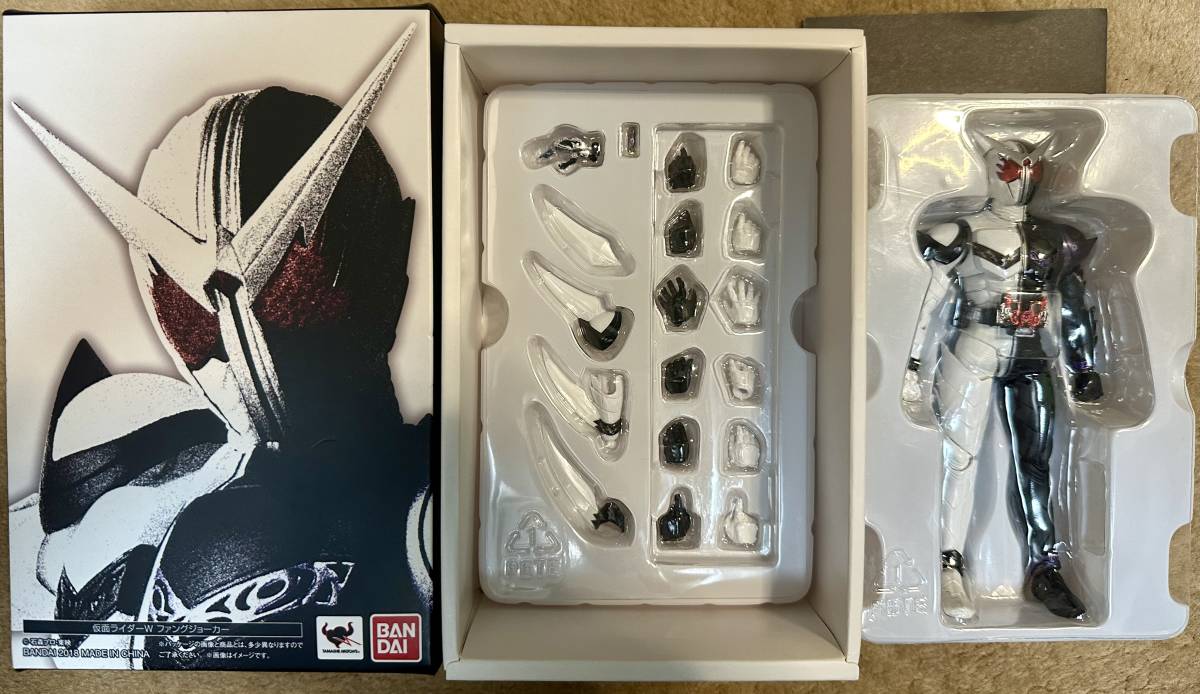 S.H.Figuarts(真骨彫) 仮面ライダーW ヒートメタル・ルナトリガー 