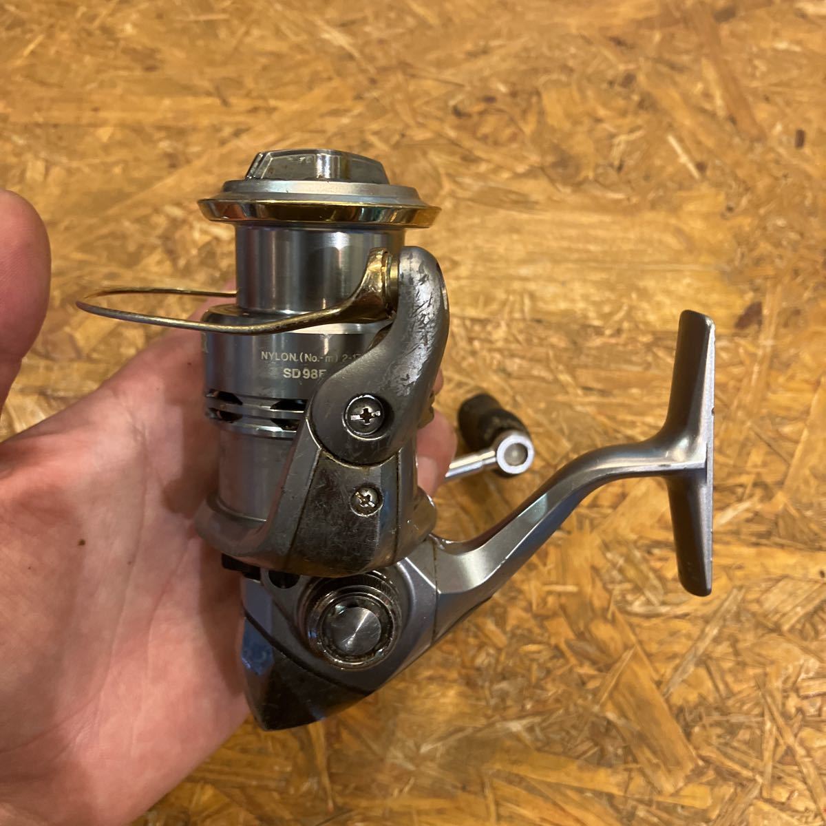 SHIMANO TWIN POWER /2500HGS ジャンク SHIMANO TWIN POWER2500HGSの