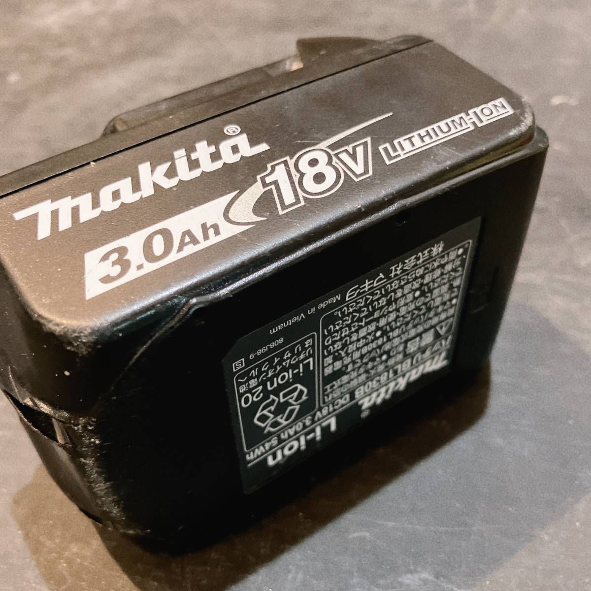 マキタ BL1830B リチウムイオンバッテリー 18V 3.0Ah 純正 中古動作 