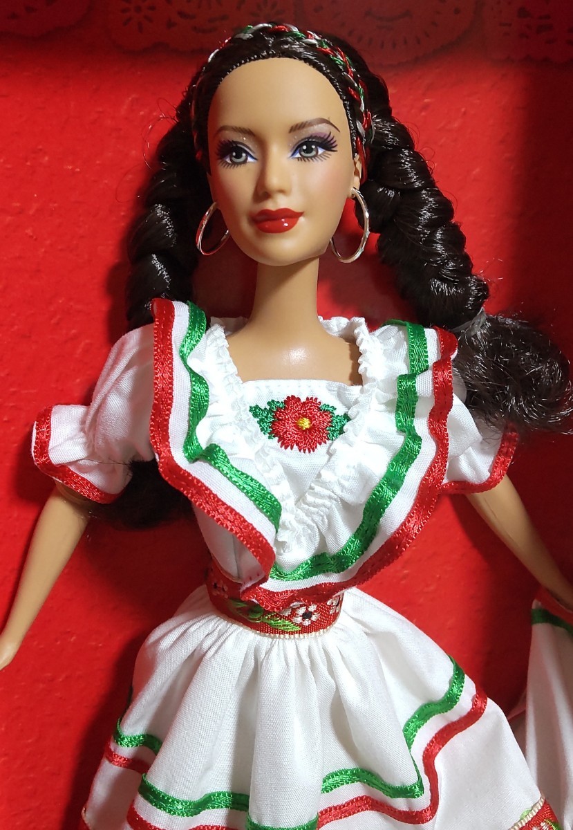 メキシカンバービー - マリア人形 - メキシカン人形 - ムネカ・メキシカーナ - メキシコの各州を代表する人形 - 職人による地域の人形 -  Etsy 日本 メキシカンバービー