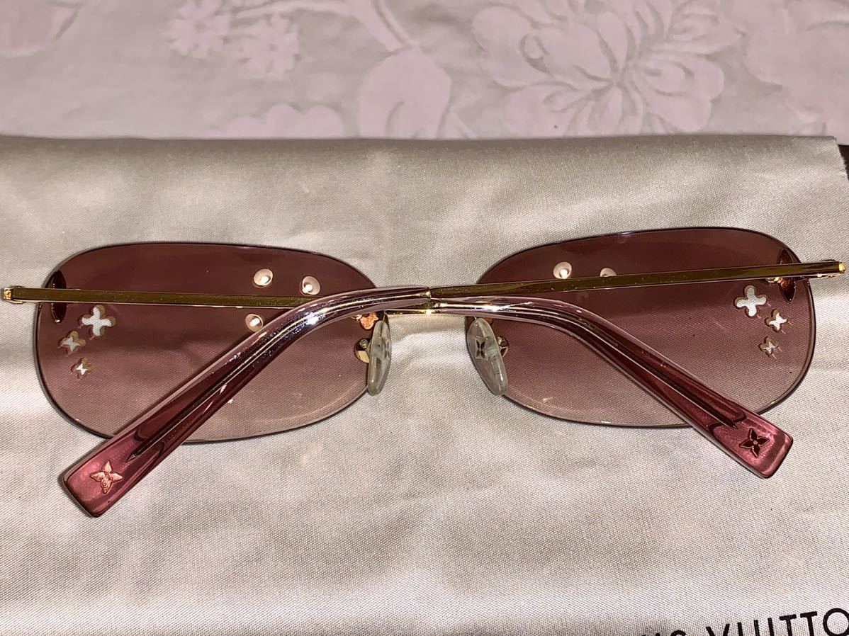 ルイヴィトンサングラス アイウェア フラワー デスマヨ キャットアイ