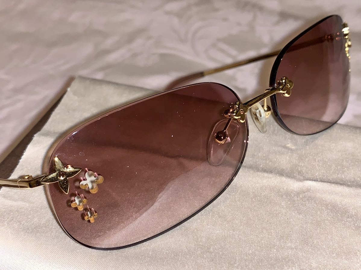 ルイヴィトンサングラス アイウェア フラワー デスマヨ キャットアイ