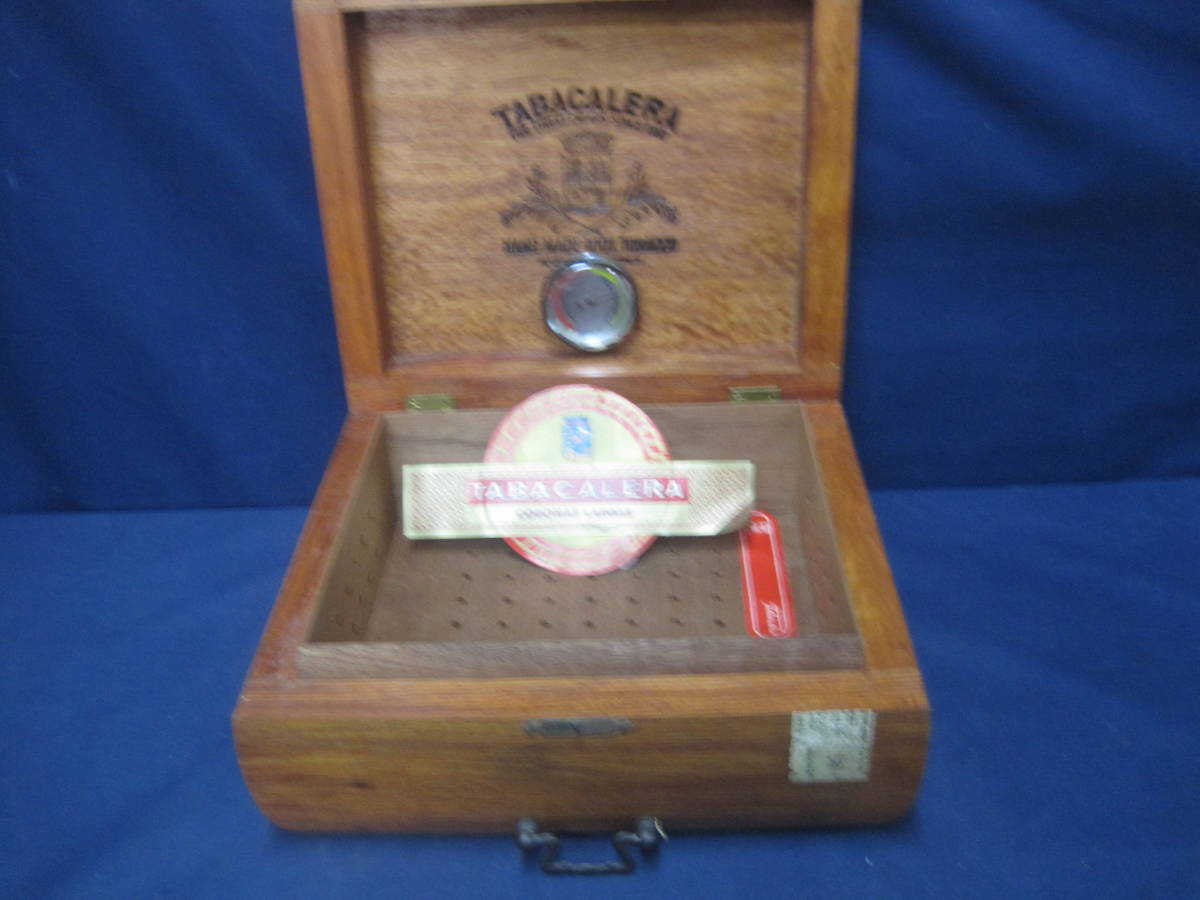 A115】タバカレラ TABACALERA ハンドメイド 木箱 シガーケース 湿度計