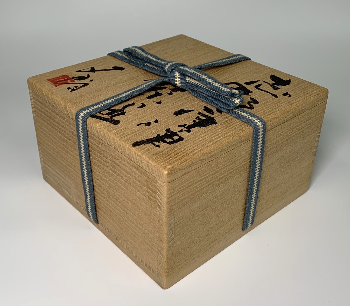 MG凛 茶の湯の創意展】辻村史朗 『志野唐津茶碗』共箱 出展時の