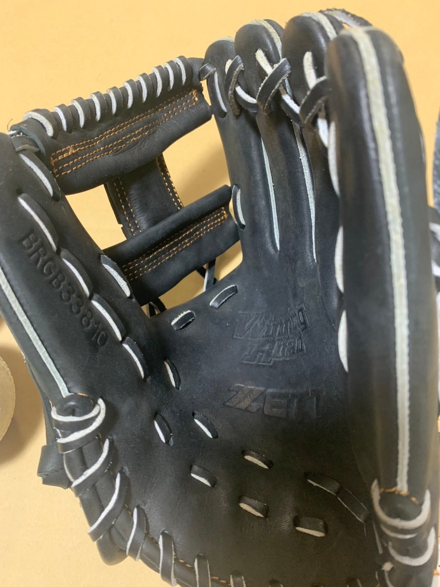 売り切り　ZETT BASEBALL軟式 グラブ ウイニングロード オールラウンド用　右投用(LH)　おまけあり