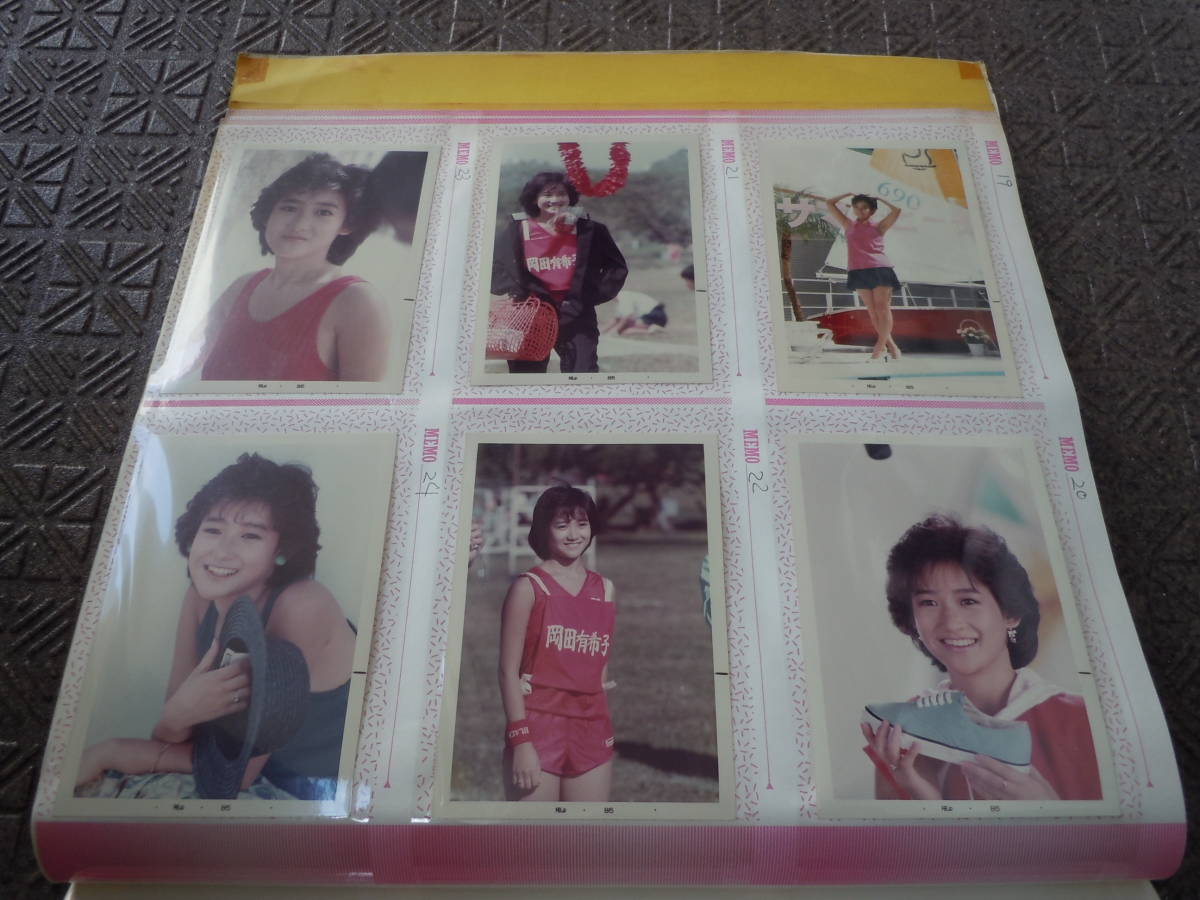 当時品】岡田有希子フォトアルバム/生写真30枚セット/1980年代(岡田