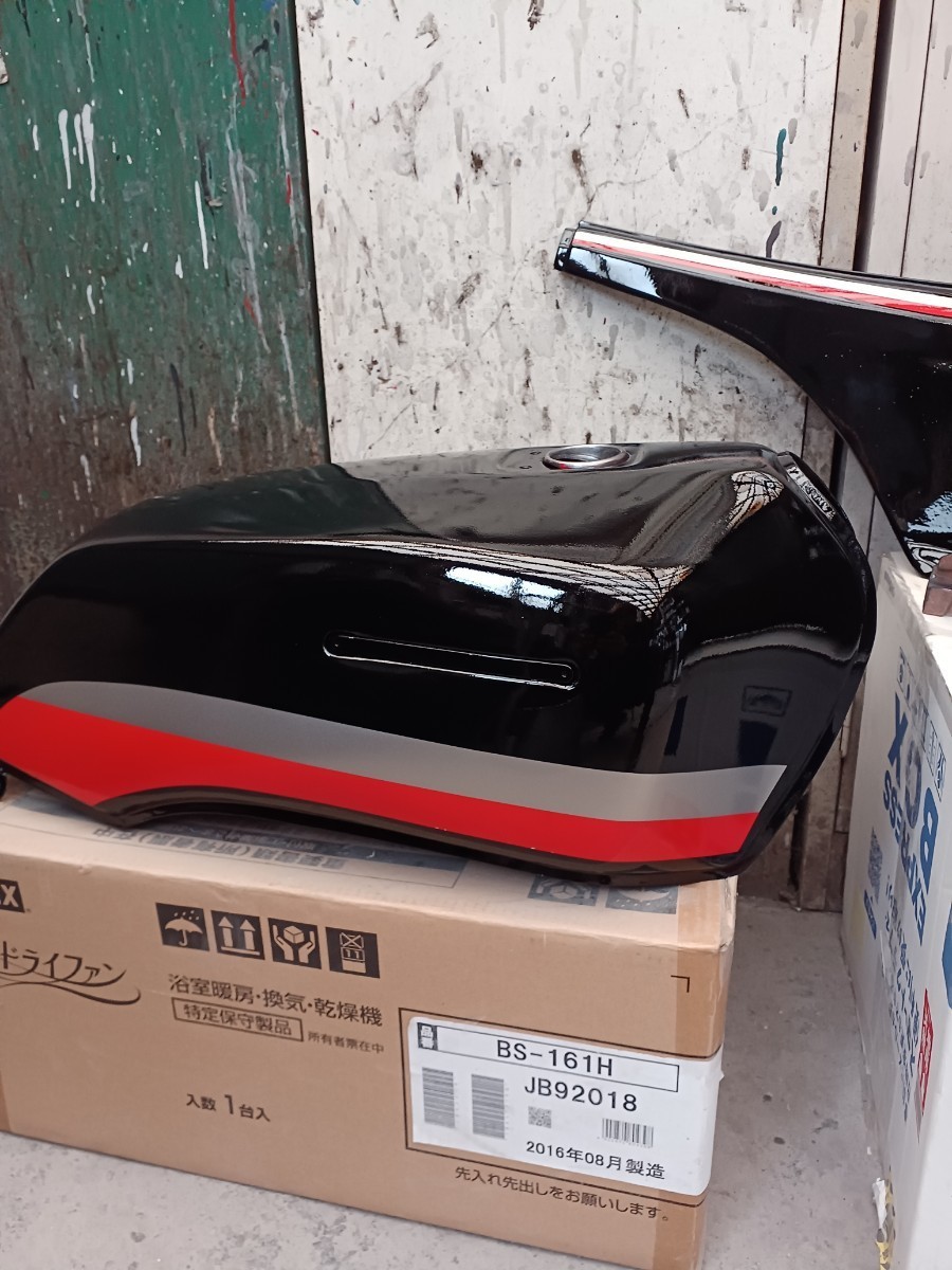 Z400GP 外装セット 当時物 純正タンク サイドカバー テールカウル