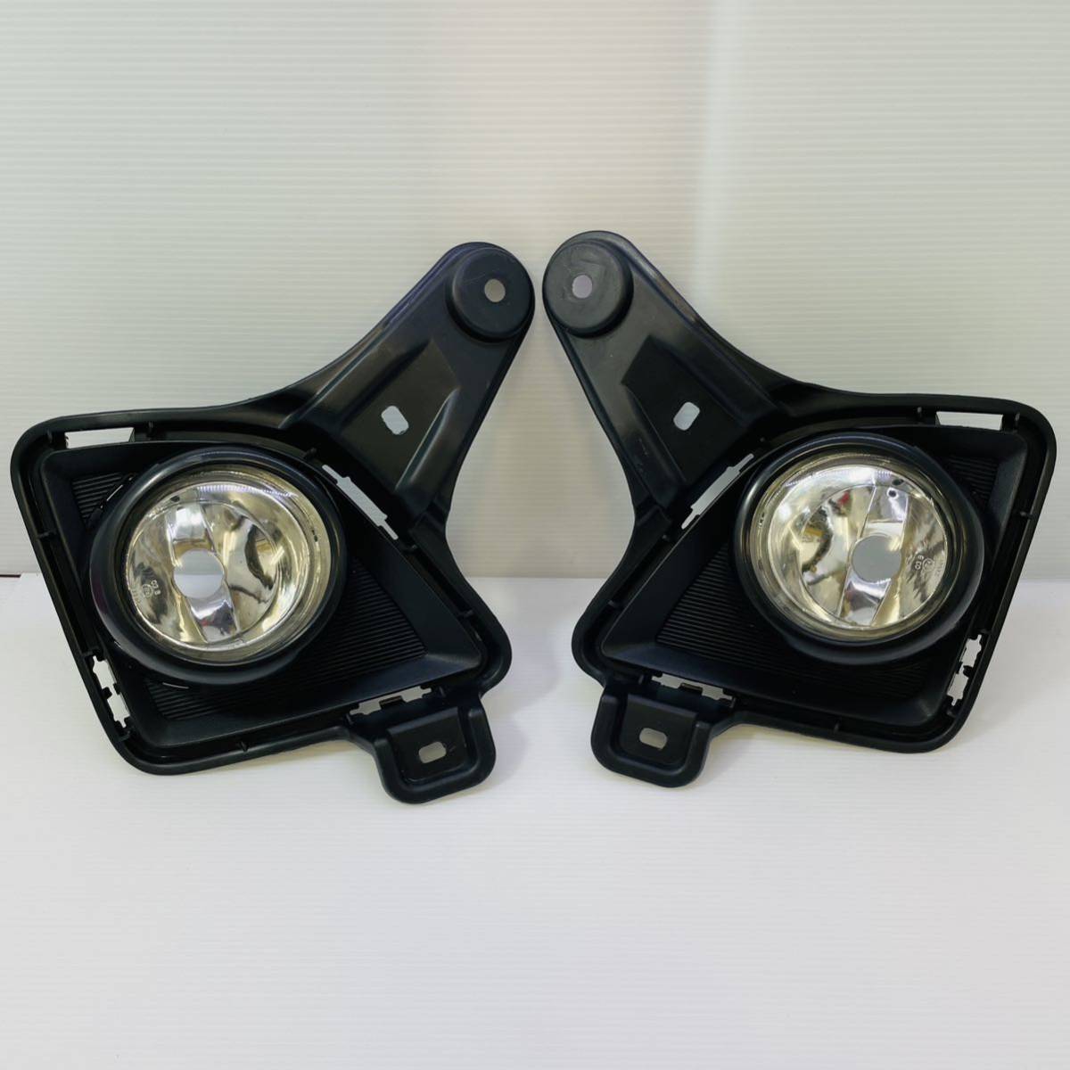 H2☆3型ハイエース純正フォグランプユニット左右セット トヨタ☆81482