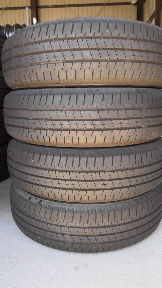 1本です。225/55R18 ブリヂストン DUELER H/P 2020年 深溝中古タイヤ