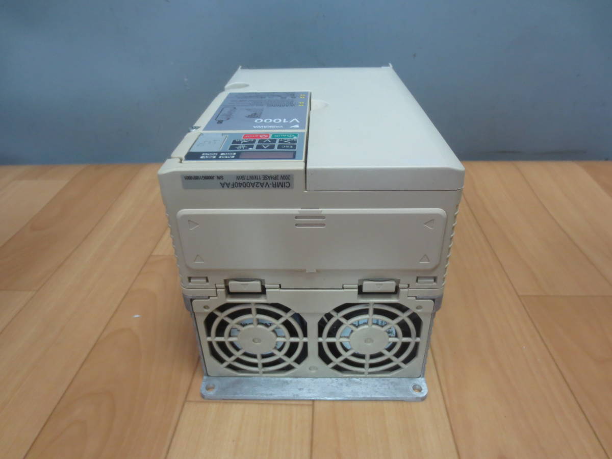 YASKAWA インバーター V1000 CIMR-VA2A0040FAA 200v 11kW/7.5kW 01 の 