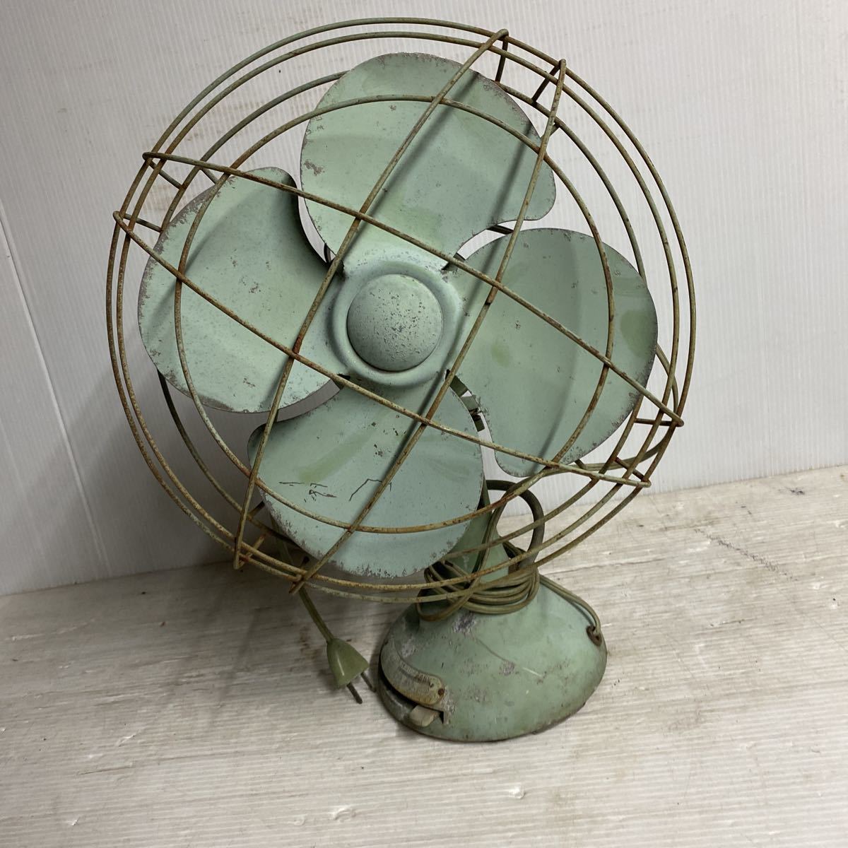 人気SALE，本物保証 TOSHIBA 扇風機 昭和レトロ アンティーク レトロ扇風機 ADF-30R-1(扇風機)｜売買されたオークション情報、yahooの商品情報をアーカイブ公開 - オークファン 扇風機