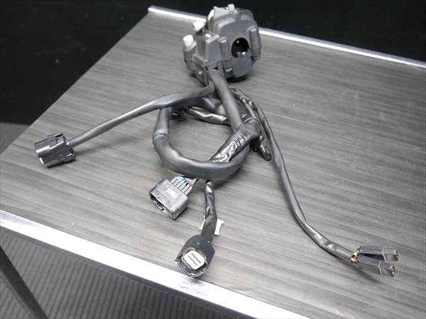 R52588 CBR1000RR-R SP SC82 純正 左 集合ハンドル スイッチ ASSY