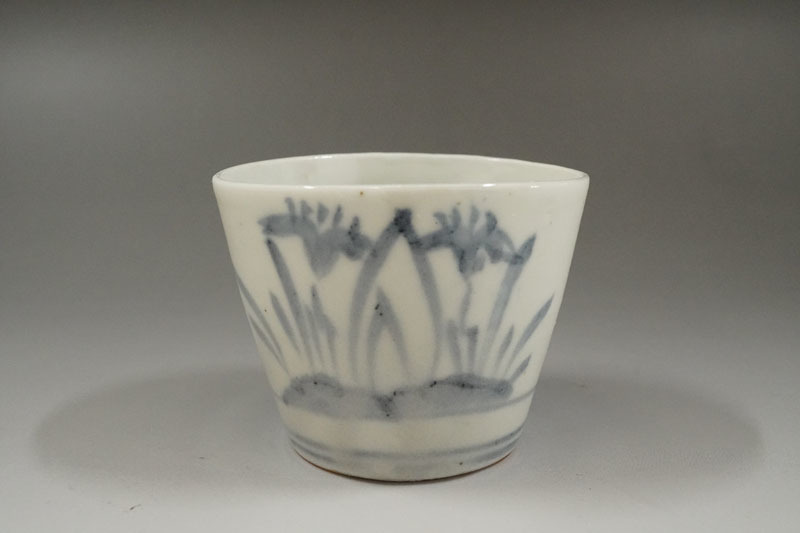 【限定SALE，お買い得】 G240 初期伊万里 染付並び菖蒲文 蕎麦猪口 古伊万里 そば猪口 江戸初期(染付)｜売買されたオークション情報、yahooの商品情報をアーカイブ公開 - オークファン 伊万里、有田