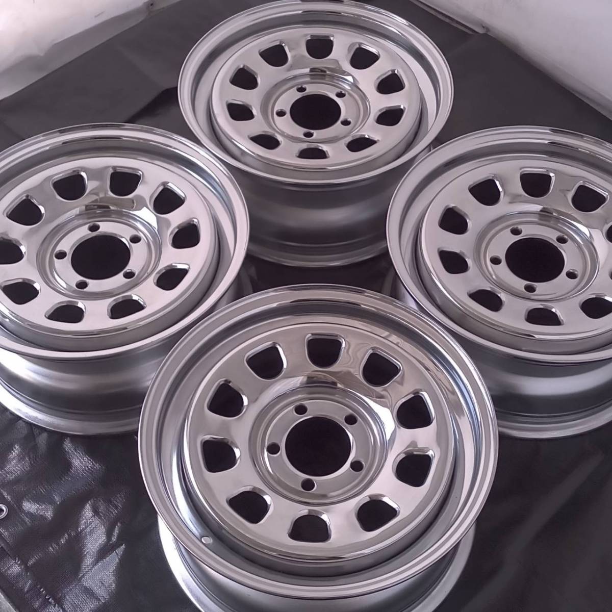 デイトナ クローム 15インチ 185/65R15 ハイエース 139.7 6H（CARb@se 