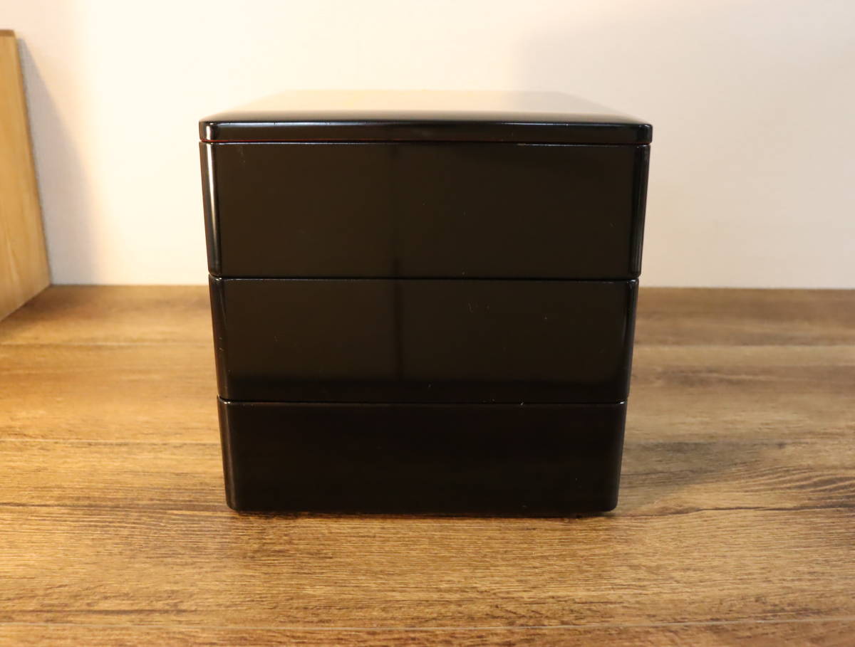 重箱 三段重 松竹梅 金彩 漆器/漆芸/漆塗り 朱色/赤色/黒色 伝統工芸