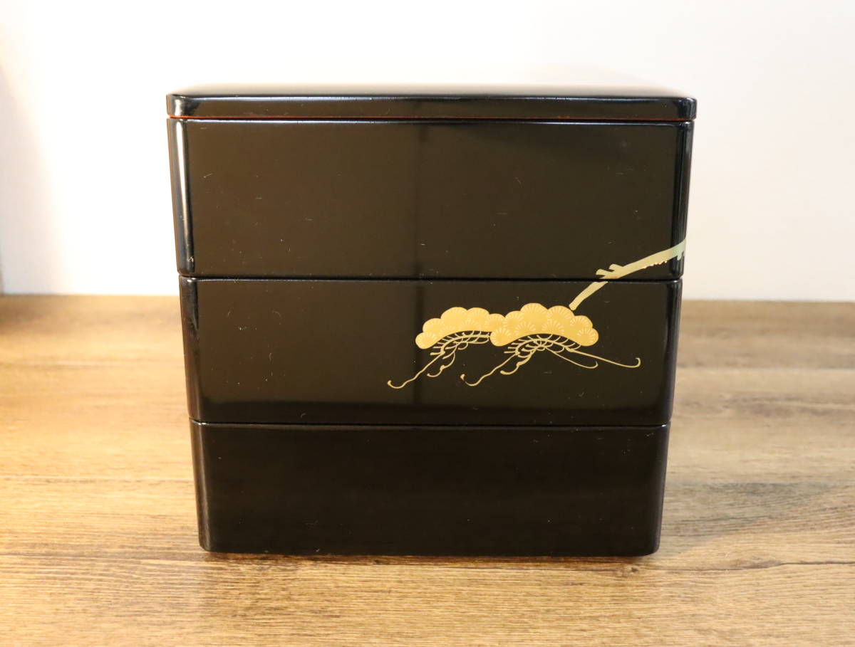 重箱 三段重 松竹梅 金彩 漆器/漆芸/漆塗り 朱色/赤色/黒色 伝統工芸
