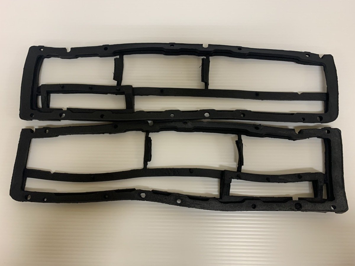 【純正品】DATSUN510ブルーバード クーペ用テールランプパッキン左右セット 510 ブルーバード クーペ用テールランプパッキン テールパッキン H510