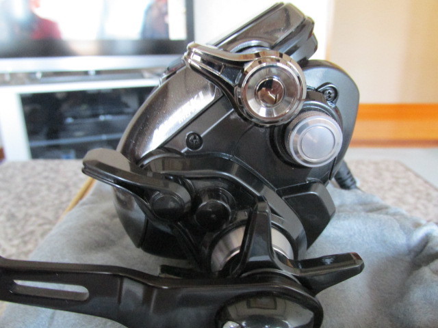 【中古美品】シマノＰＬＡＹＳ３０００ シマノ SHIMANO PLAYS3000 リール 3000] 電動丸