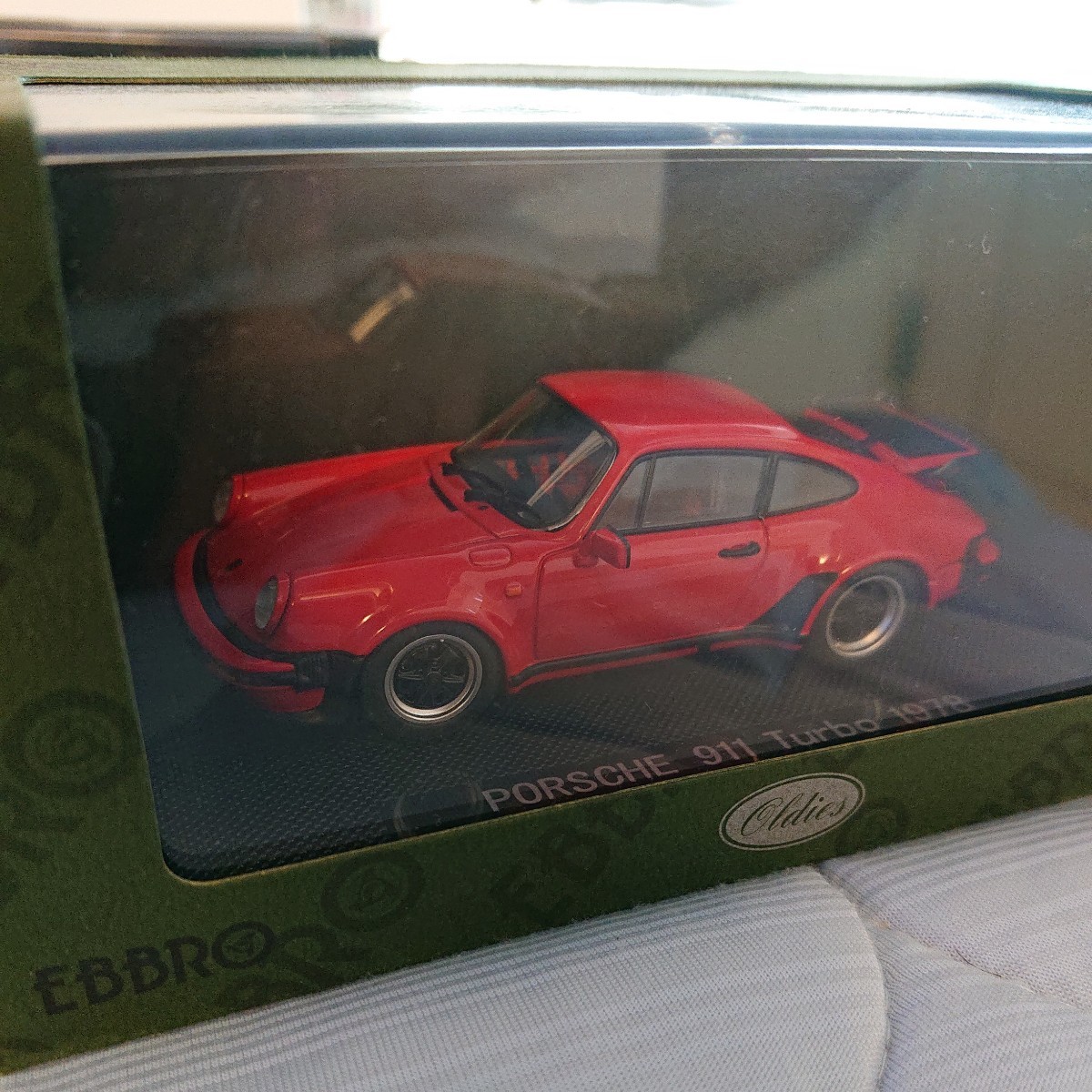 Ebbro Porsche 911 Turbo ゴールド 1⁄43 .: EBRRO 1⁄43