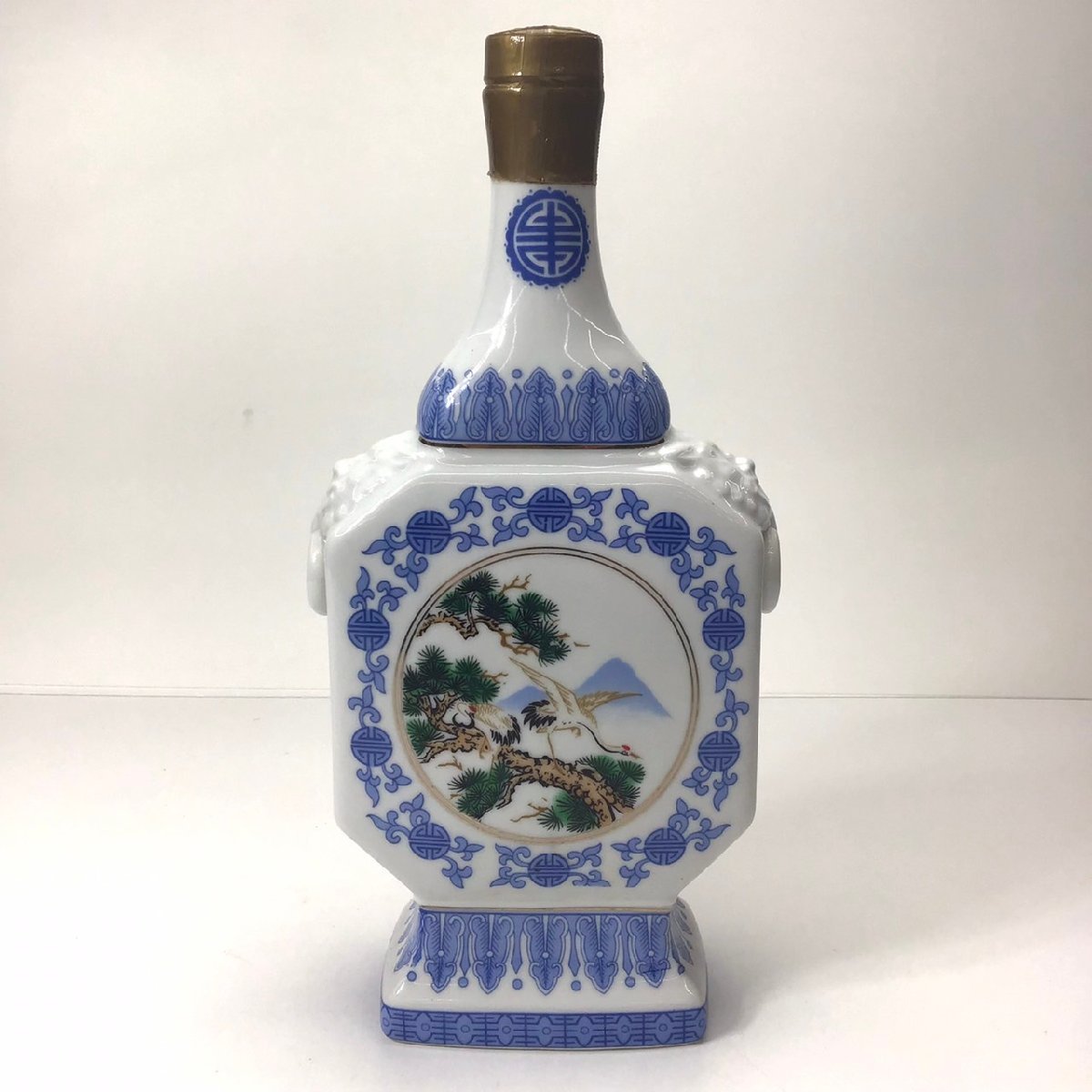 飲料・酒 台湾前総理蒋介石先生100歳記念酒、美しい青白陶器製焼酎ボトル。