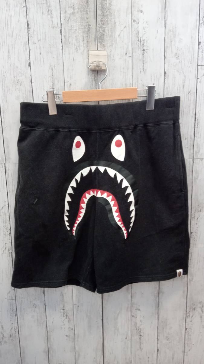 A BATHING APE アベイシングエイプ エイプシャーク ハーフパンツ
