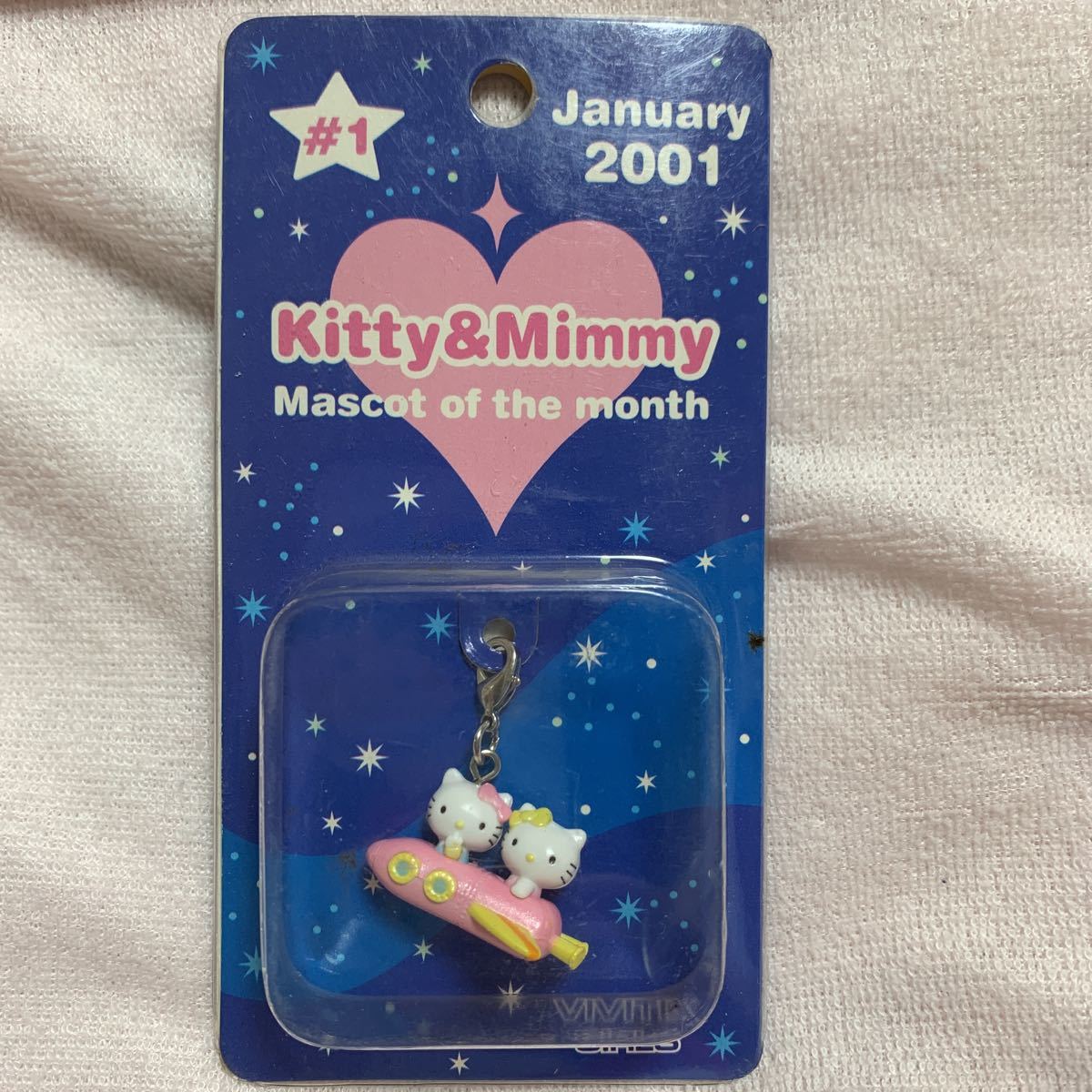 VIVITIX GIRLSキティ２００１January ファスナーマスコット