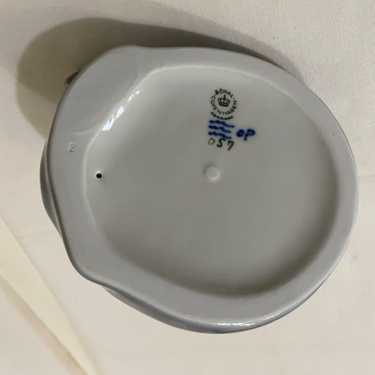 ☆即決 未使用品 ロイヤルコペンハーゲン 猫 フィギュリン 陶器 置物
