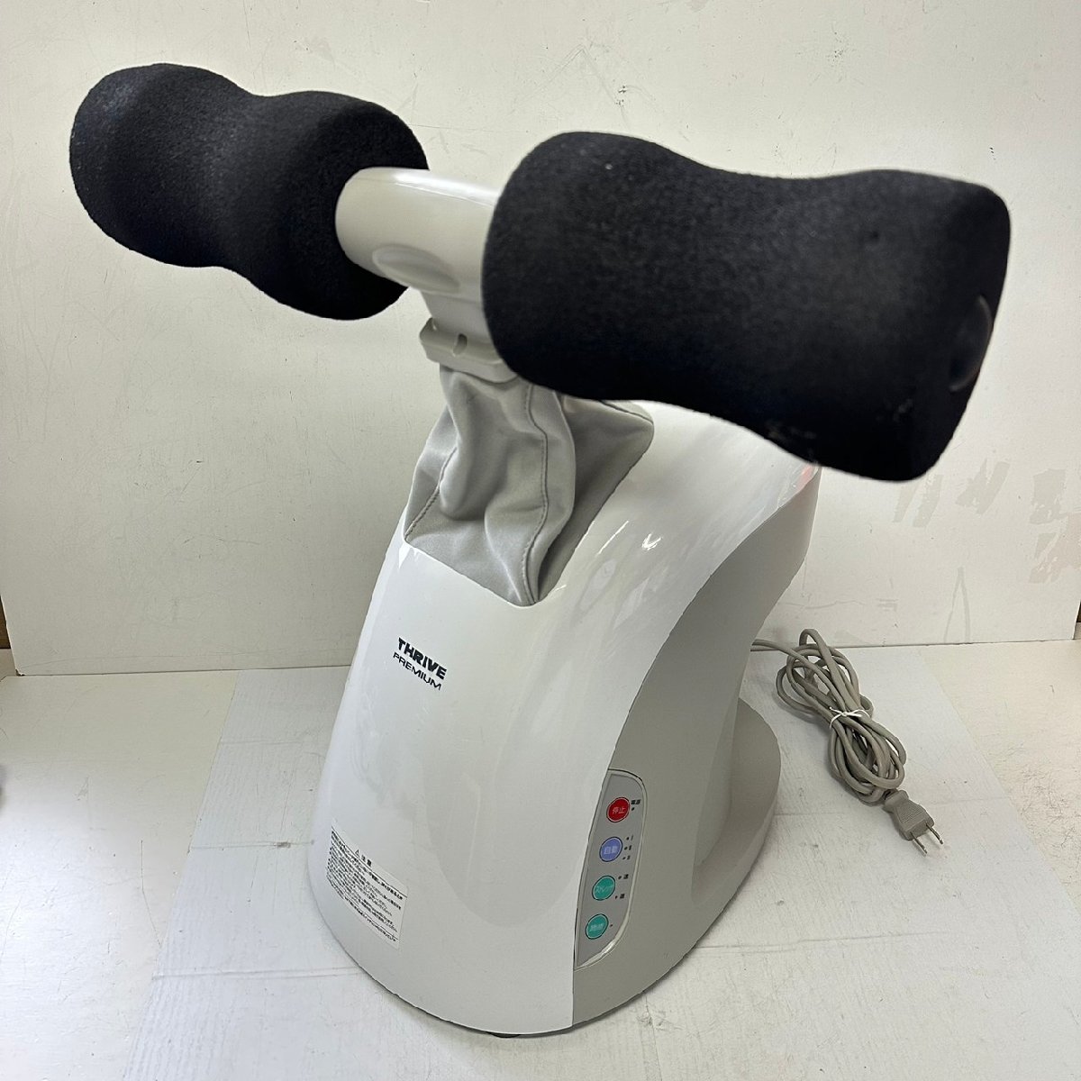 あ=B3191-35 THRIVE スライヴ 電気マッサージ器 マッサージャー