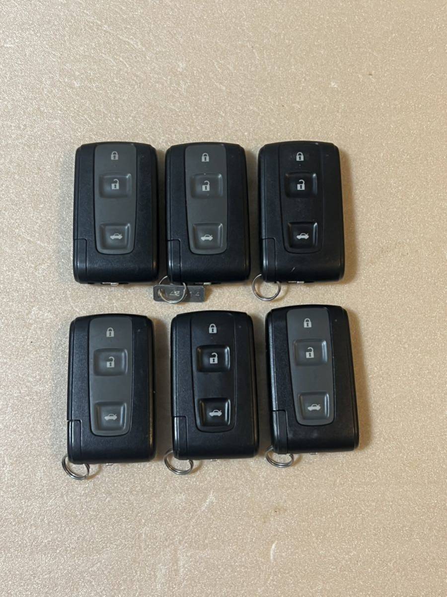 トヨタ純正 18クラウン マジェスタ スマートキー 3つボタン GRS182