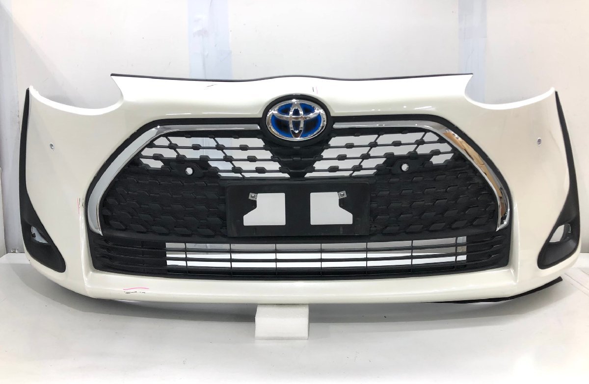 トヨタ シエンタ ハイブリッド NHP170G 後期 純正 フロントバンパー〈ロアグリル付〉52119-52B40 パール（B47-84ｍ）
