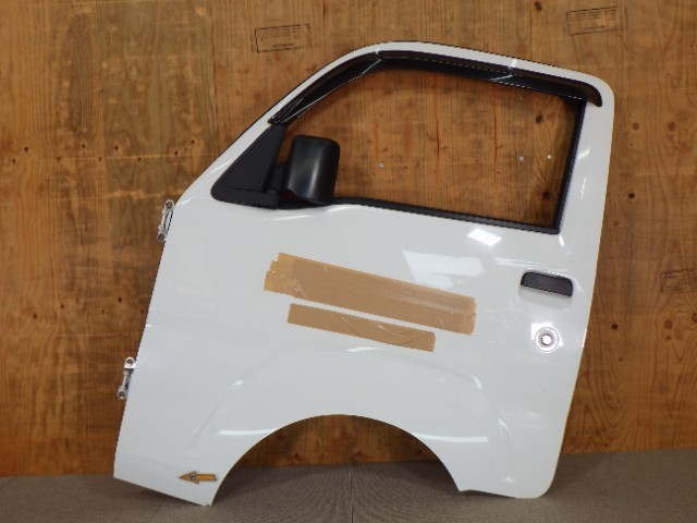 022777 98 S500P ハイゼット 左フロントドア W19 ホワイト