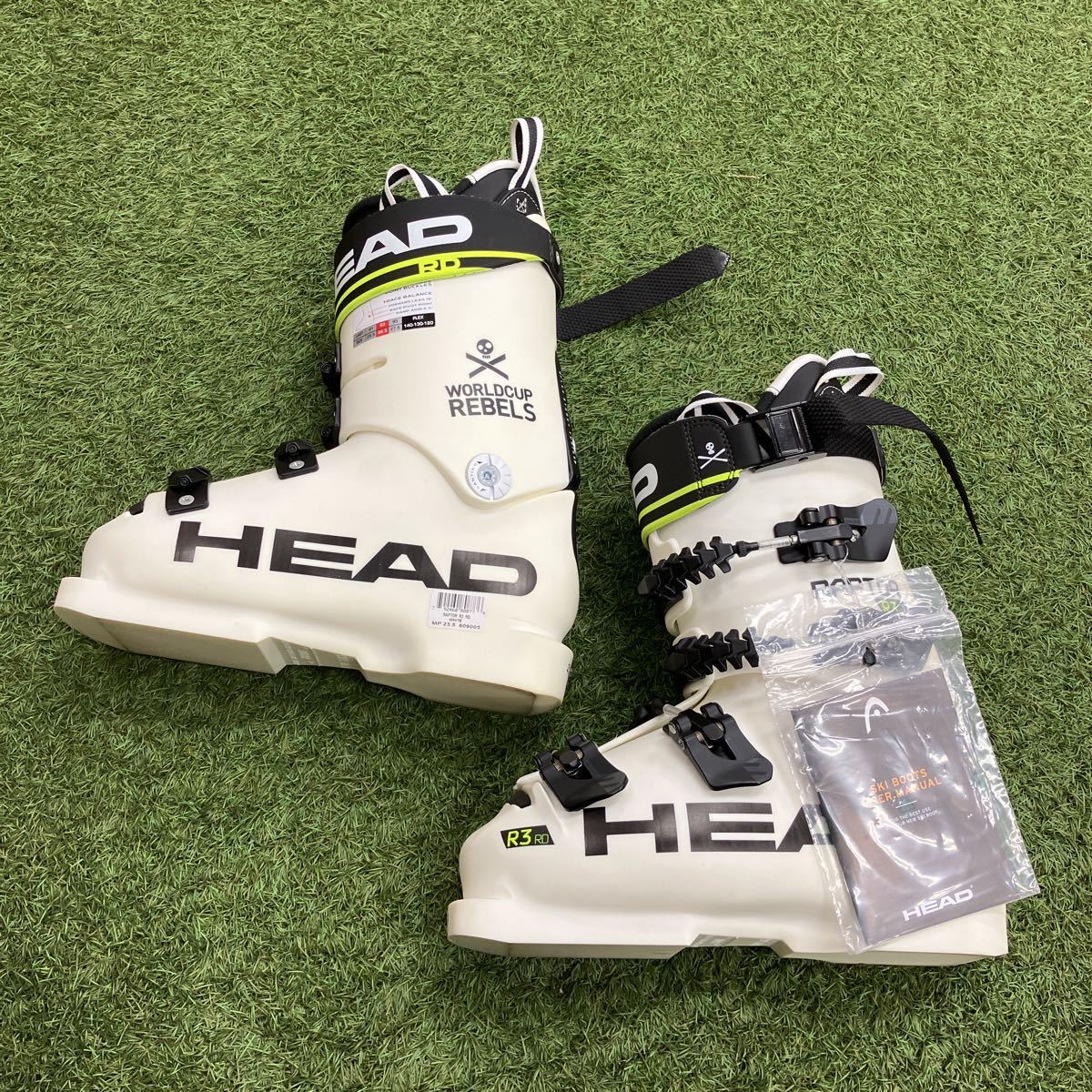 新品 未使用 スキーブーツ HEAD RAPTOR R3 RD 609005 WHITE 23.5cm