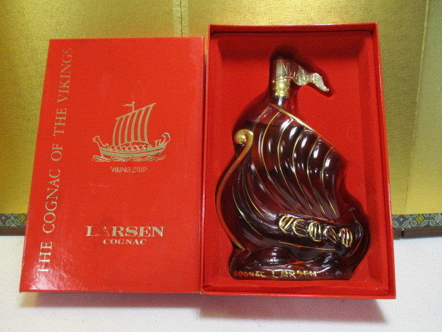0825F COGNAC LARSEN コニャック ラーセン 古酒 コニャック ラーセン