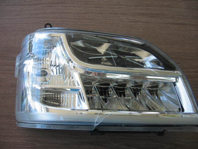 ダイハツ ハイゼット 右（運転席側）LEDヘッドライト ダイハツ 純正
