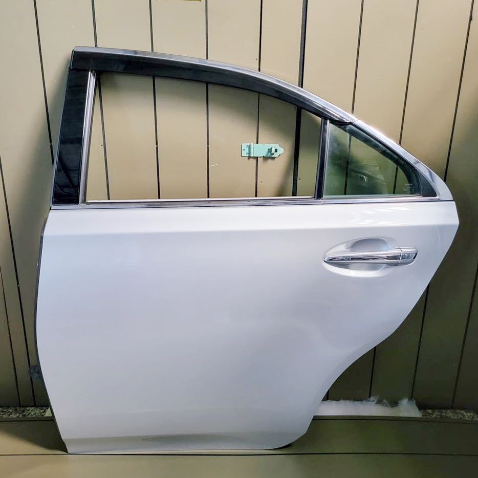 トヨタ SAI サイ AZK10 純正 左 リア ドア シルバー 1F7 トリム