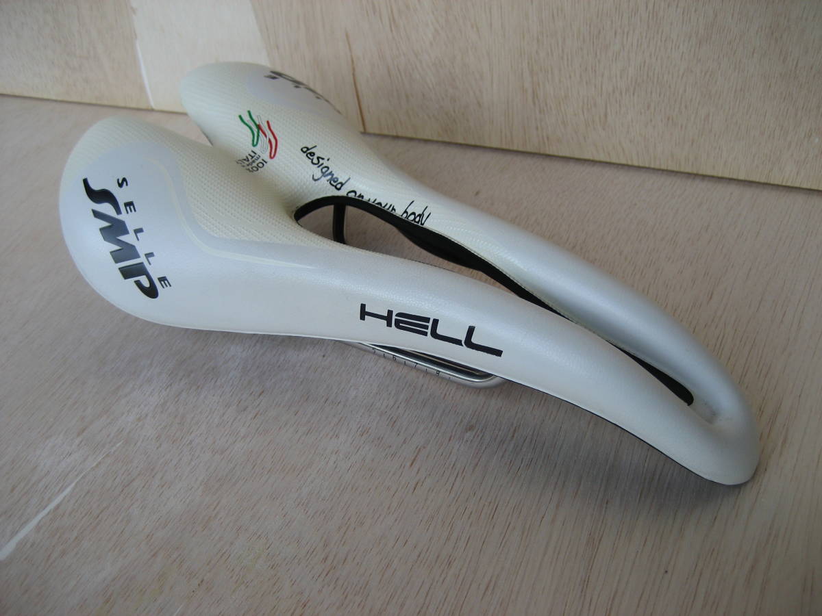 ☆selle SMP dynamic サドル aisi 304 tubeレール