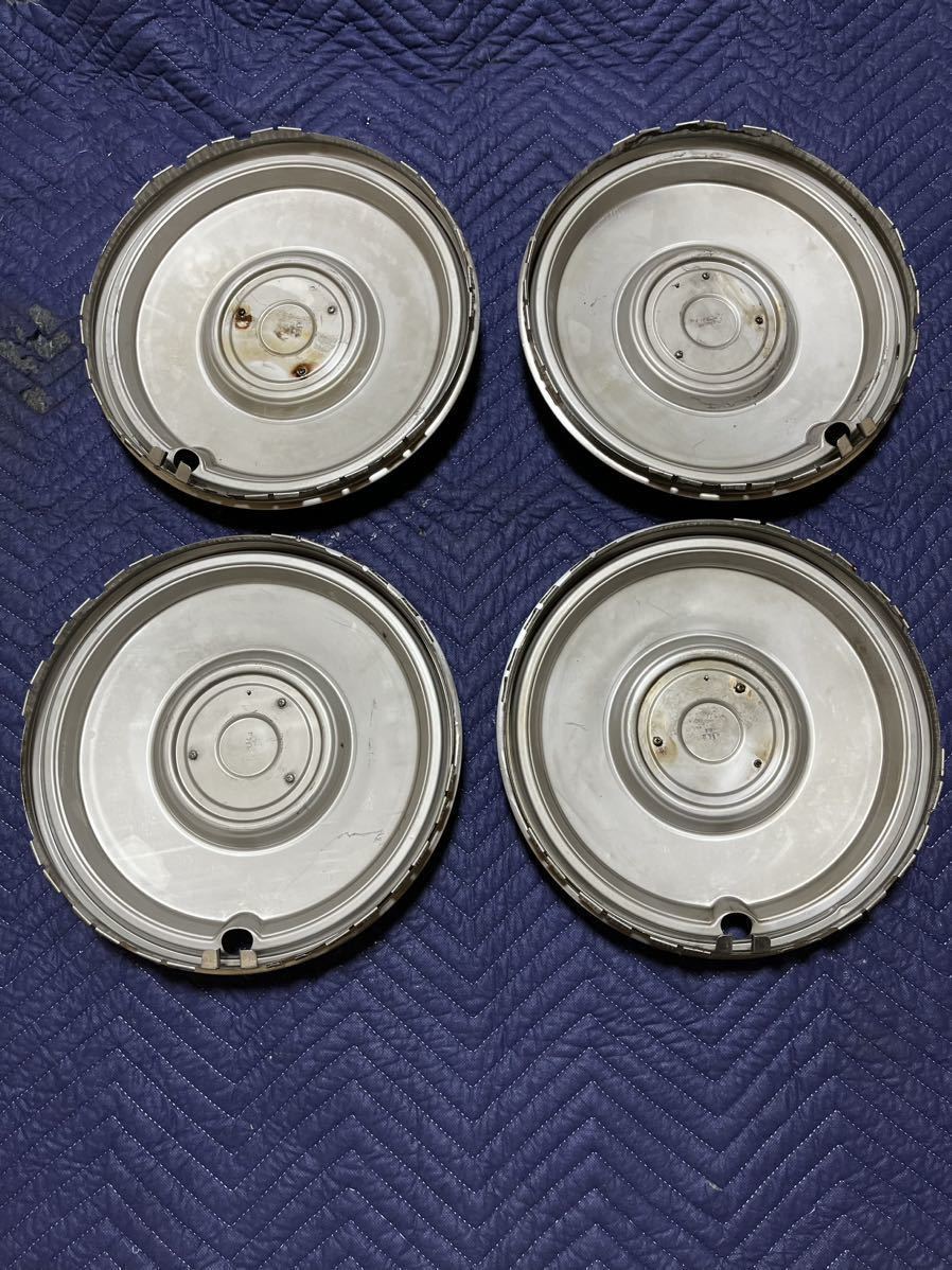 日産ローレルC230ホイールキャップ NISSAN 純正 旧車 14インチ?(純正品 