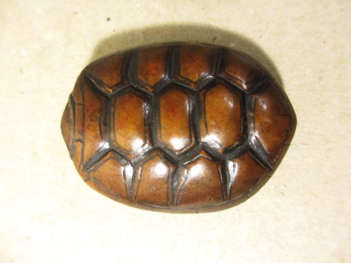 江戸時代 根付 柘植製 亀の意匠 銘 友忠 江戸時代 根付 柘植製